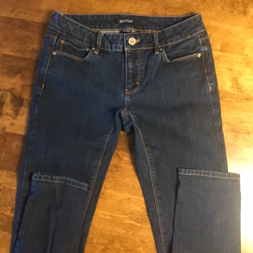 White House black market crop ankle jeans contour